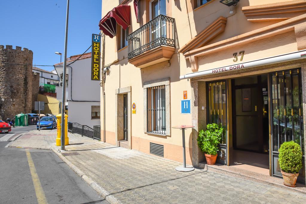 Hotel Dora Plasencia Eksteriør bilde