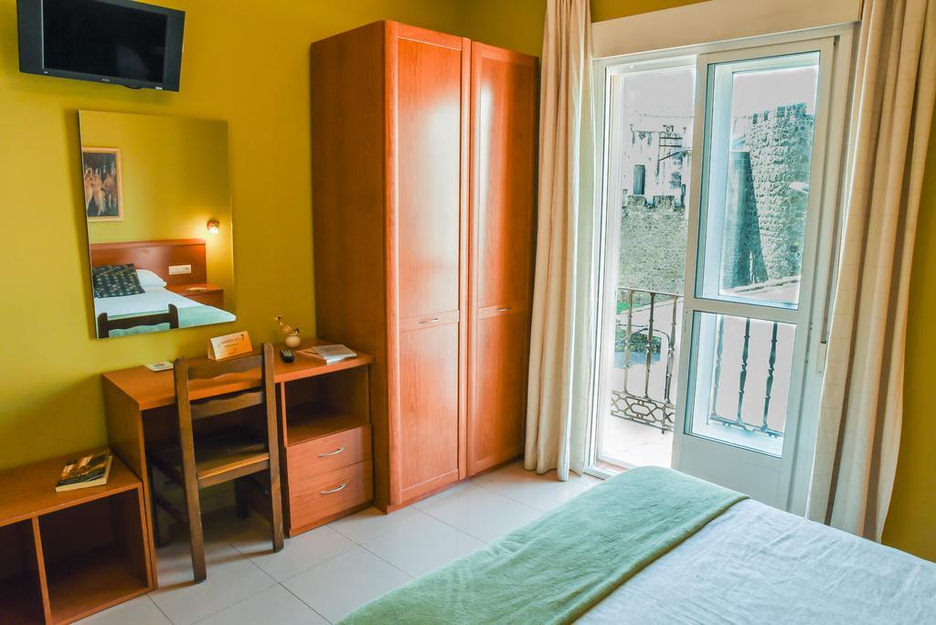 Hotel Dora Plasencia Eksteriør bilde