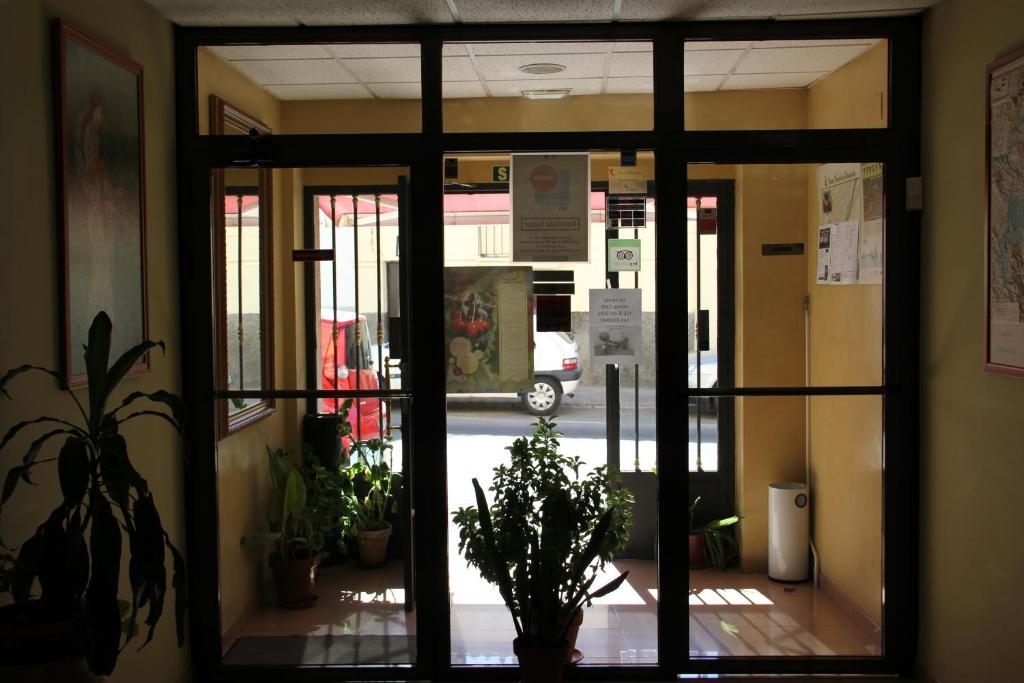 Hotel Dora Plasencia Eksteriør bilde