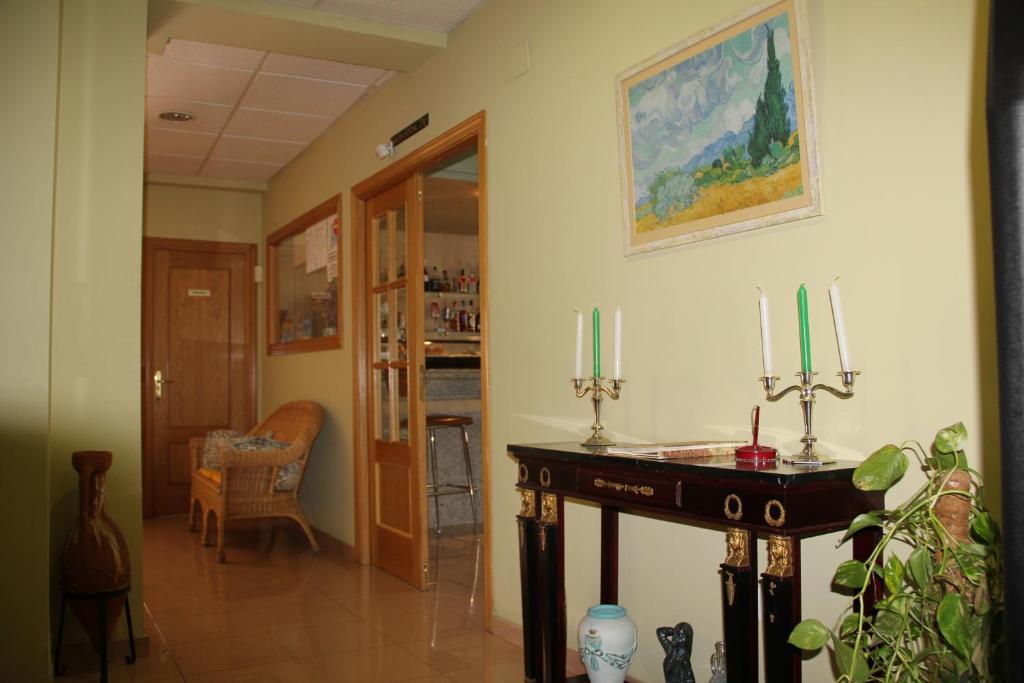 Hotel Dora Plasencia Eksteriør bilde