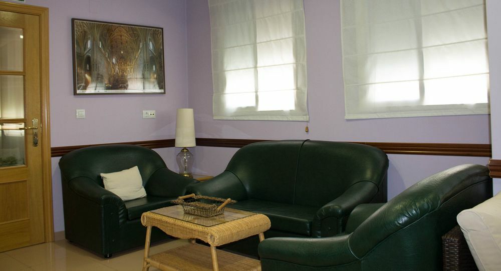 Hotel Dora Plasencia Eksteriør bilde